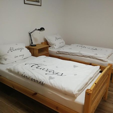 21A Comfortable Studio Taufkirchen  Eksteriør billede